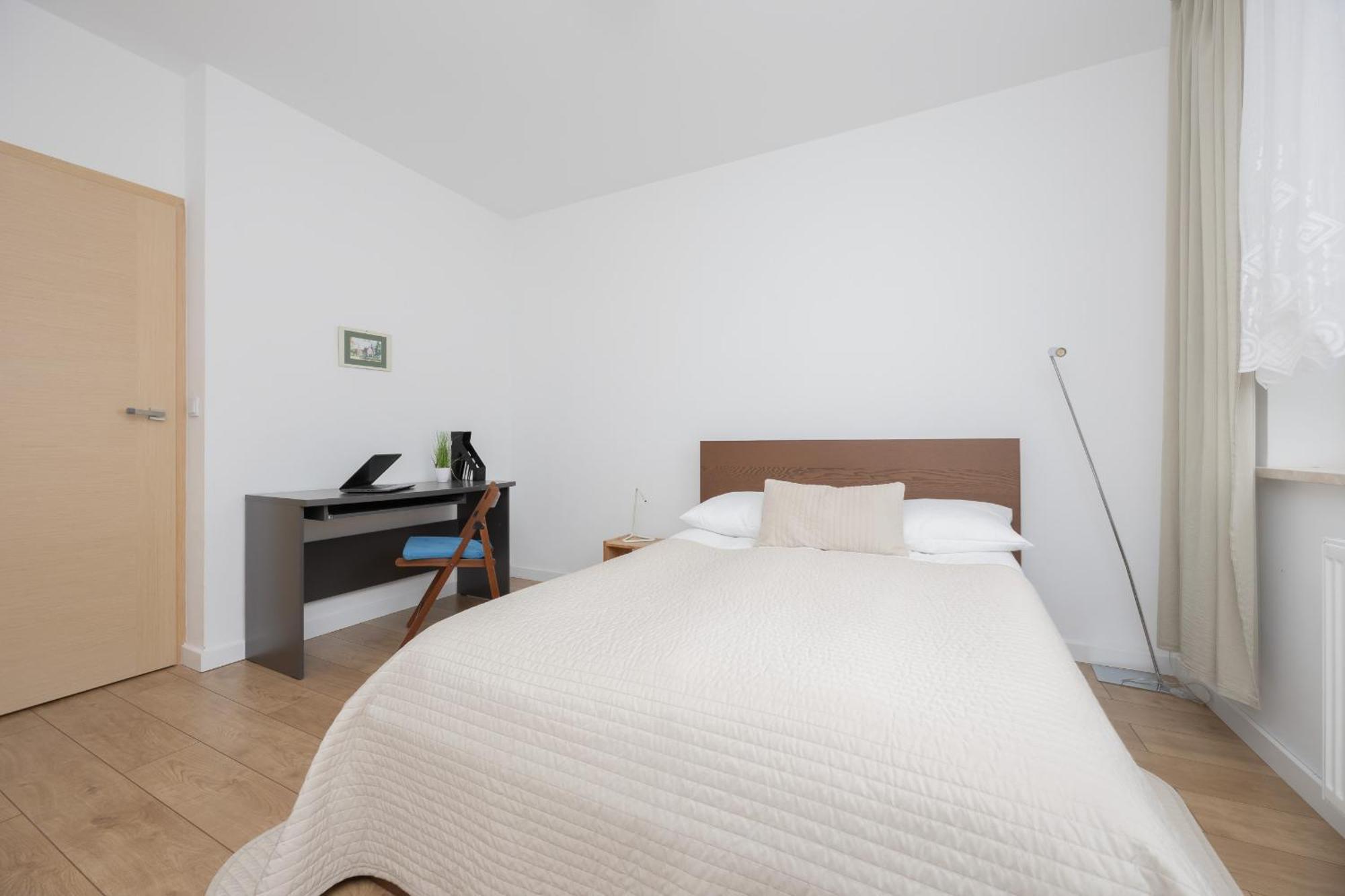 Sloneczny Z Parkingiem By Renters Apartament Warszawa