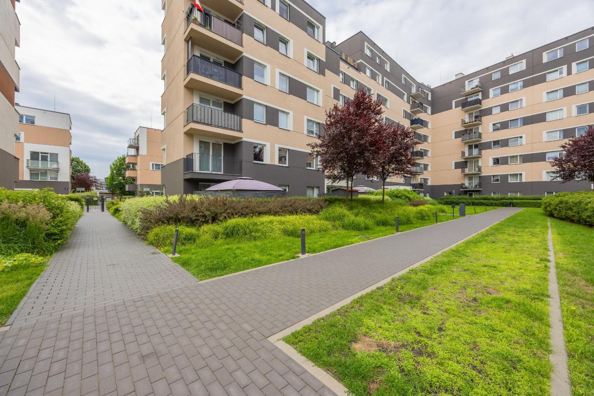 Sloneczny Z Parkingiem By Renters